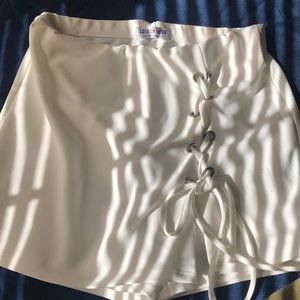 Fashion Nova white skort